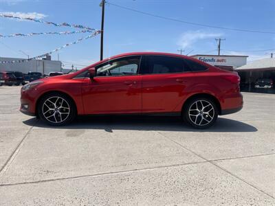 2018 Ford Focus SE   - Photo 2 - Phoenix, AZ 85006