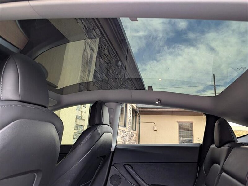 2021 Tesla Model Y Long Range - Photo 25 - Bountiful, UT 84010