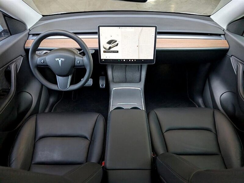 2021 Tesla Model Y Long Range - Photo 3 - Bountiful, UT 84010