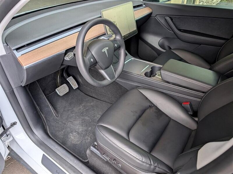 2021 Tesla Model Y Long Range - Photo 2 - Bountiful, UT 84010