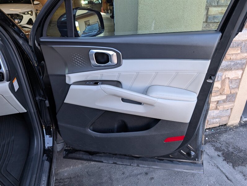 2022 Kia Sorento Plug-In Hybrid SX - Photo 32 - Bountiful, UT 84010