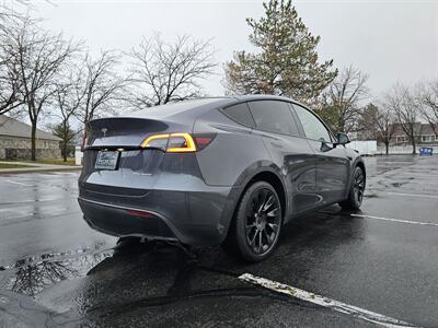 2022 Tesla Model Y Long Range  Dual Motor AWD - Photo 3 - Bountiful, UT 84010