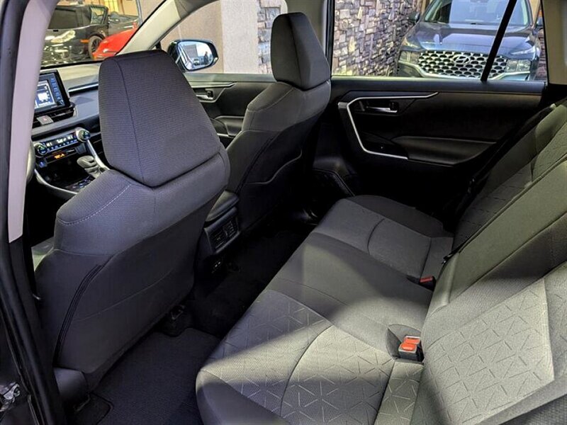 2022 Toyota RAV4 Hybrid XLE - Photo 26 - Bountiful, UT 84010