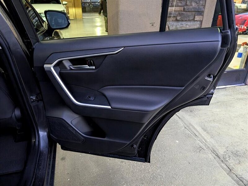 2022 Toyota RAV4 Hybrid XLE - Photo 28 - Bountiful, UT 84010