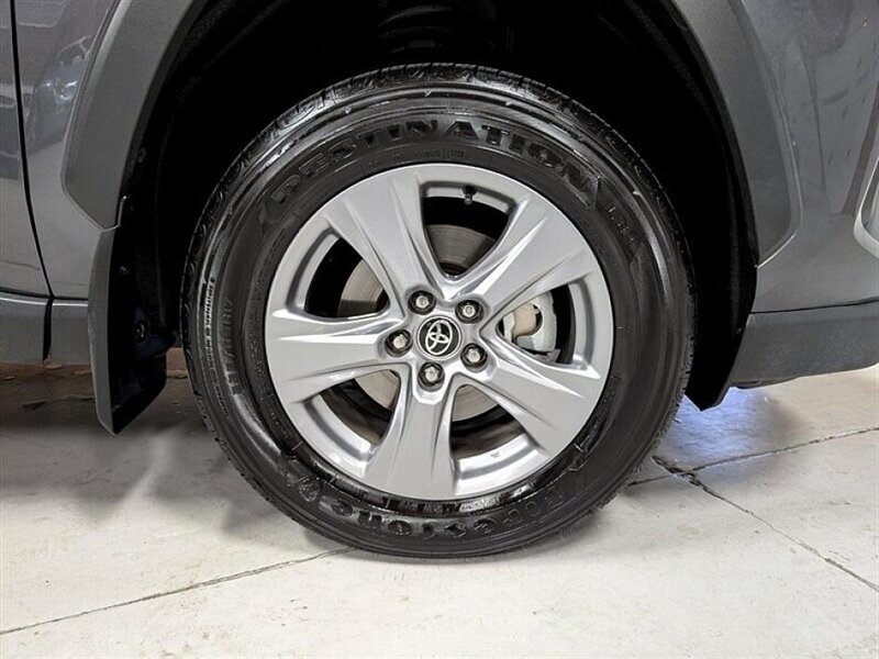 2022 Toyota RAV4 Hybrid XLE - Photo 12 - Bountiful, UT 84010