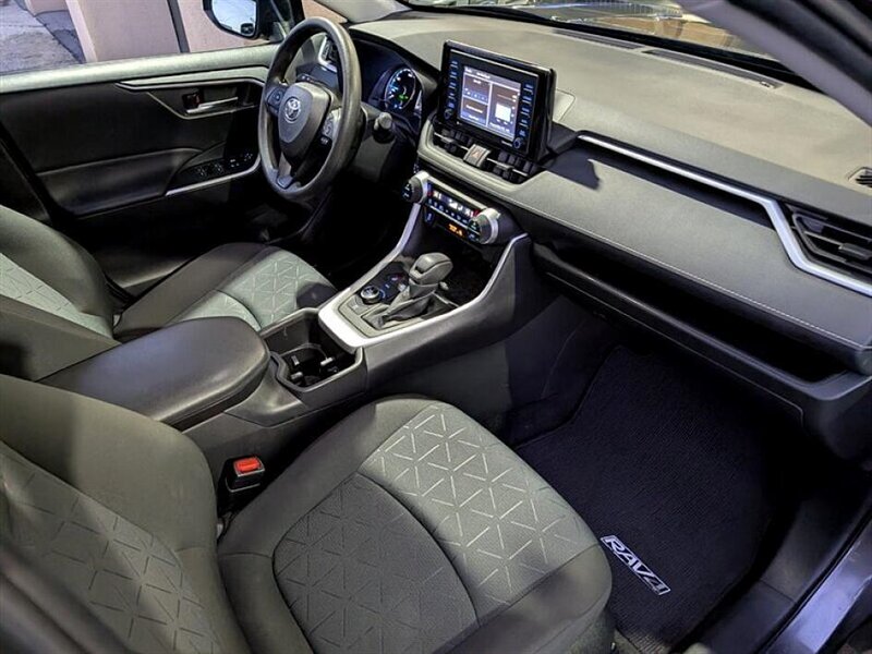 2022 Toyota RAV4 Hybrid XLE - Photo 4 - Bountiful, UT 84010