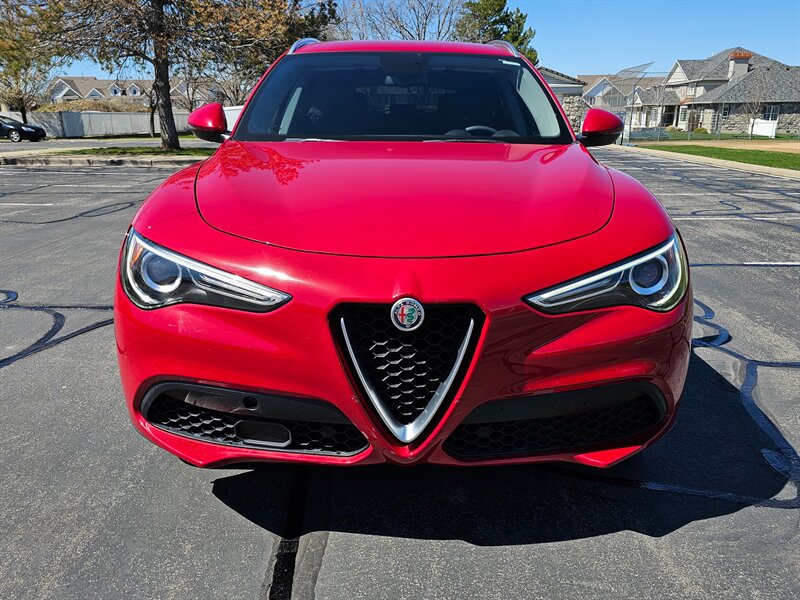 2018 Alfa Romeo Stelvio photo