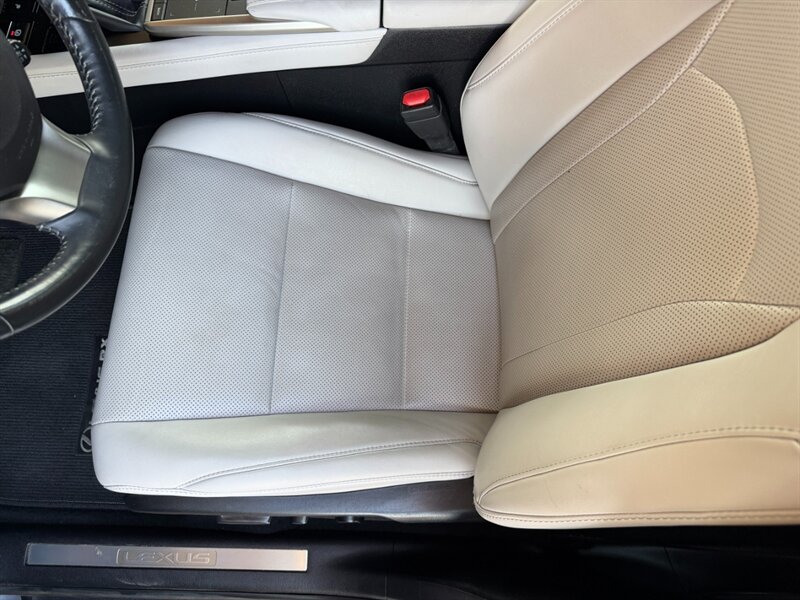 2022 Lexus RX 350 - Photo 38 - St. George, UT 84770-2625