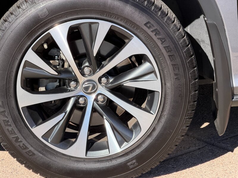 2022 Lexus RX 350 - Photo 34 - St. George, UT 84770-2625