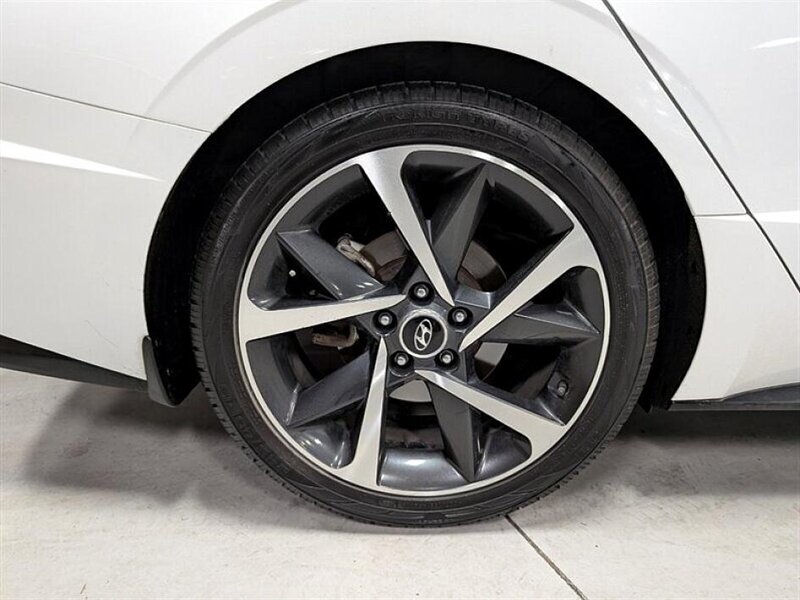 2021 Hyundai SONATA SEL Plus - Photo 13 - Bountiful, UT 84010