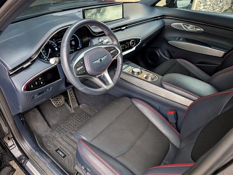 2023 Genesis GV70 2.5T Prestige Advanced - Photo 2 - Bountiful, UT 84010