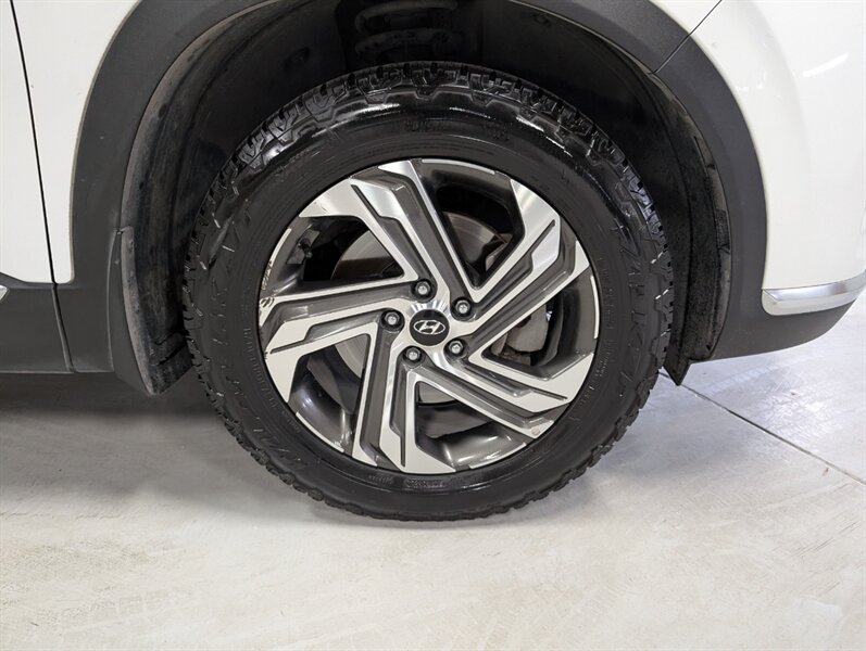 2023 Hyundai SANTA FE SEL - Photo 12 - Bountiful, UT 84010