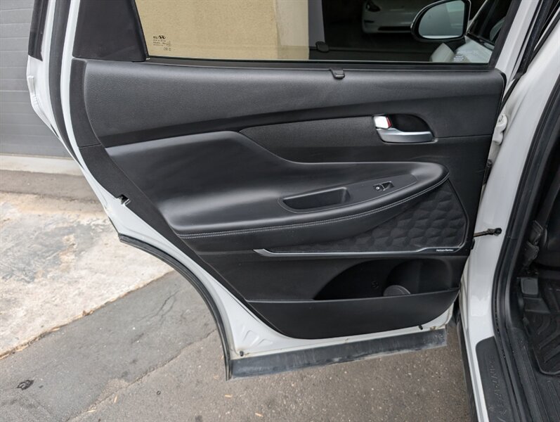 2023 Hyundai SANTA FE SEL - Photo 25 - Bountiful, UT 84010