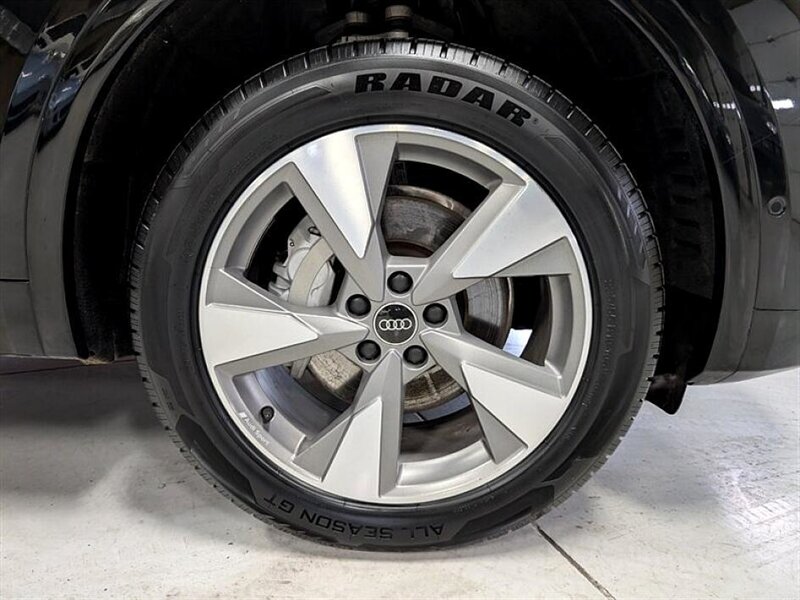 2023 Audi Q5 quattro Prestige 40 - Photo 12 - Bountiful, UT 84010