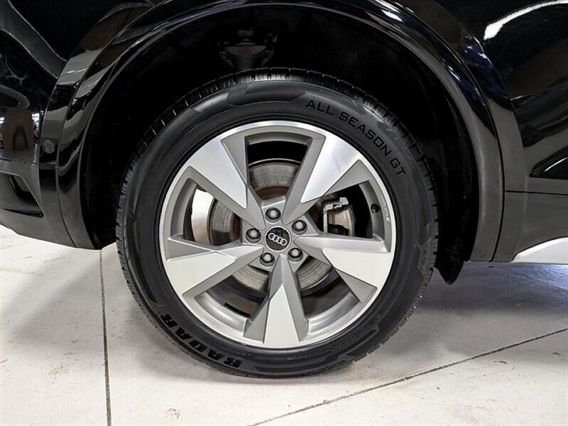 2023 Audi Q5 quattro Prestige 40 - Photo 13 - Bountiful, UT 84010