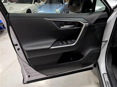 2025 Toyota RAV4 Hybrid XSE   - Photo 18 - Bountiful, UT 84010