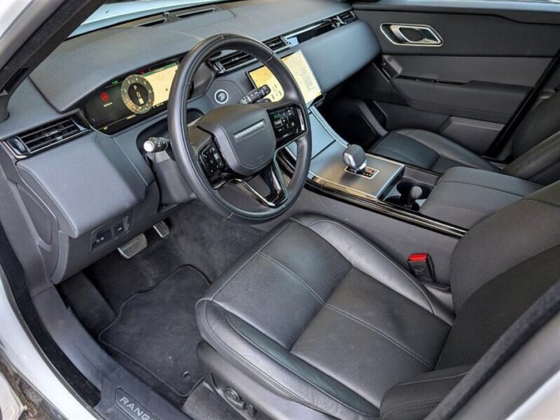 2025 Land Rover Range Rover Velar P250 Dynamic SE - Photo 2 - Bountiful, UT 84010