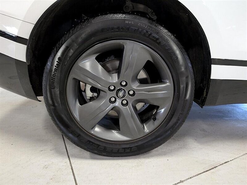 2025 Land Rover Range Rover Velar P250 Dynamic SE - Photo 13 - Bountiful, UT 84010