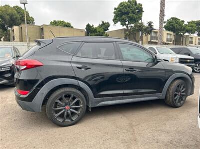 2017 Hyundai TUCSON Night   - Photo 4 - Bell, CA 90201