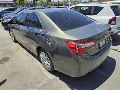 2014 Toyota Camry LE   - Photo 4 - Bell, CA 90201