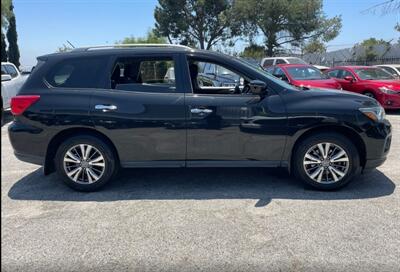 2018 Nissan Pathfinder S   - Photo 6 - Bell, CA 90201