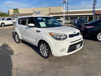 2017 Kia Soul +   - Photo 3 - Bell, CA 90201