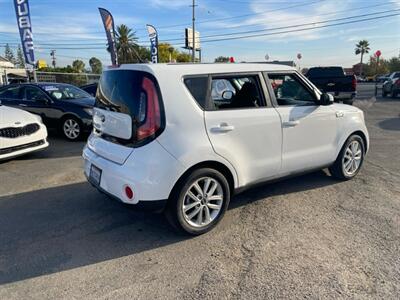 2017 Kia Soul +   - Photo 5 - Bell, CA 90201