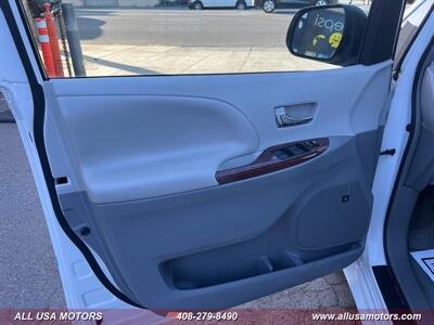 2013 Toyota Sienna XLE 7-Passenger Auto   - Photo 13 - San Jose, CA 95116