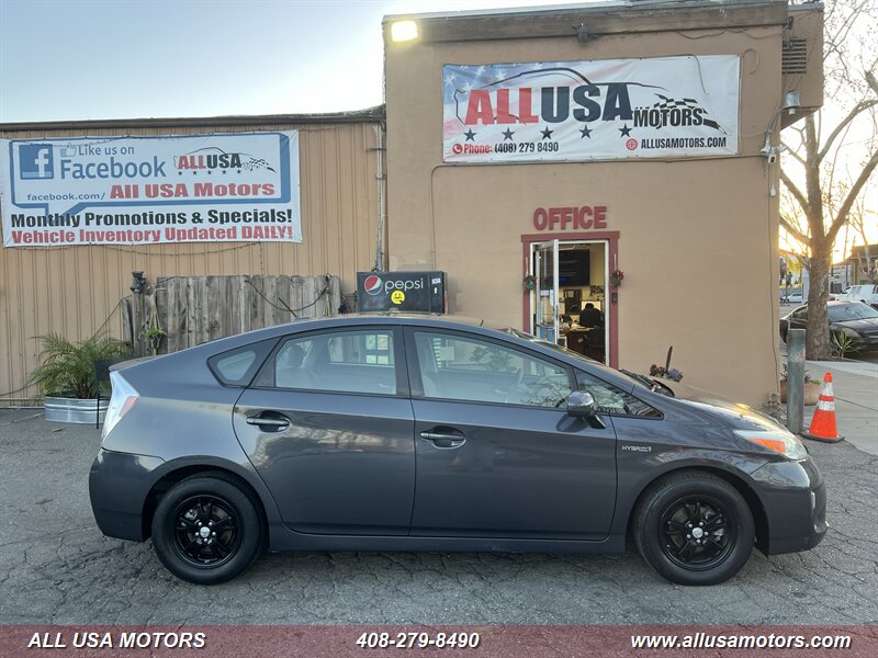 2013 Toyota Prius Three   - Photo 1 - San Jose, CA 95116