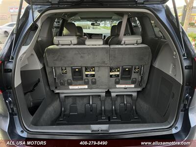 2015 Toyota Sienna XLE 8-Passenger   - Photo 23 - San Jose, CA 95116