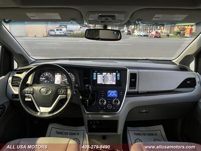 2015 Toyota Sienna XLE 8-Passenger   - Photo 30 - San Jose, CA 95116