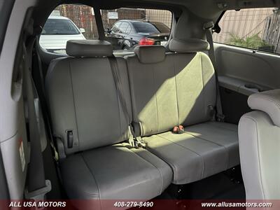 2015 Toyota Sienna XLE 8-Passenger   - Photo 25 - San Jose, CA 95116