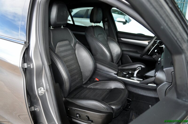 2018 Alfa Romeo Stelvio Ti Sport   - Photo 23 - Scottsdale, AZ 85260
