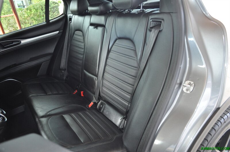 2018 Alfa Romeo Stelvio Ti Sport   - Photo 26 - Scottsdale, AZ 85260