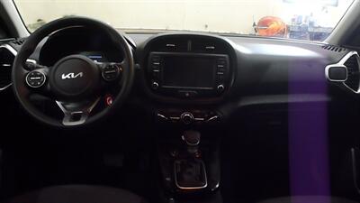2024 Kia Soul LX - Photo 4 - Quincy, IL 62305