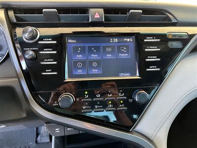 2019 Toyota Camry LE   - Photo 16 - Mesa, AZ 85210