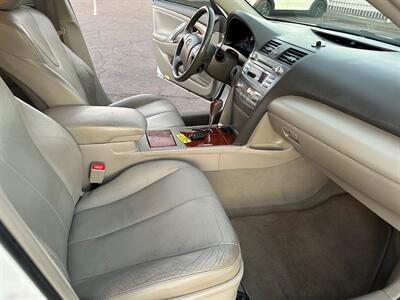 2011 Toyota Camry Hybrid   - Photo 23 - Mesa, AZ 85210