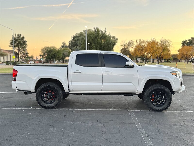 2017 Toyota Tacoma TRD Sport - Photo 3 - Mesa, AZ 85210