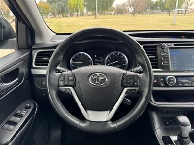2017 Toyota Highlander SE - Photo 19 - Mesa, AZ 85210