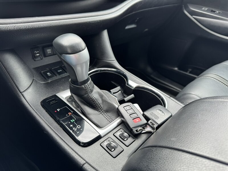 2017 Toyota Highlander SE - Photo 23 - Mesa, AZ 85210