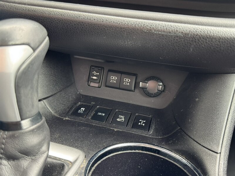 2017 Toyota Highlander SE - Photo 25 - Mesa, AZ 85210