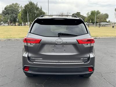 2017 Toyota Highlander SE - Photo 4 - Mesa, AZ 85210