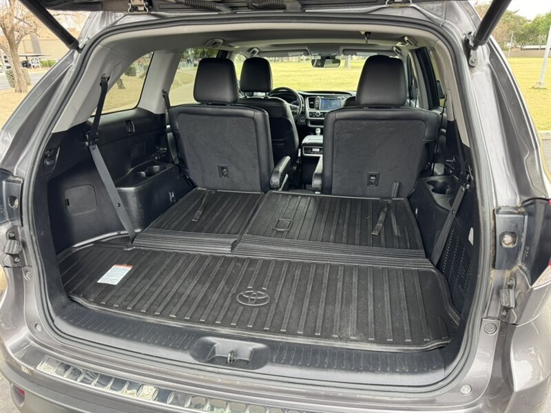 2017 Toyota Highlander SE - Photo 26 - Mesa, AZ 85210