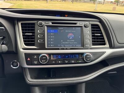 2017 Toyota Highlander SE - Photo 22 - Mesa, AZ 85210