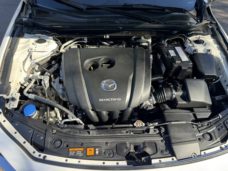 2019 Mazda Mazda3 Sedan Premium - Photo 26 - Mesa, AZ 85210