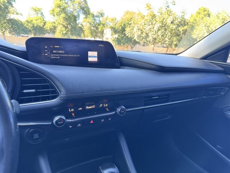 2019 Mazda Mazda3 Sedan Premium - Photo 23 - Mesa, AZ 85210