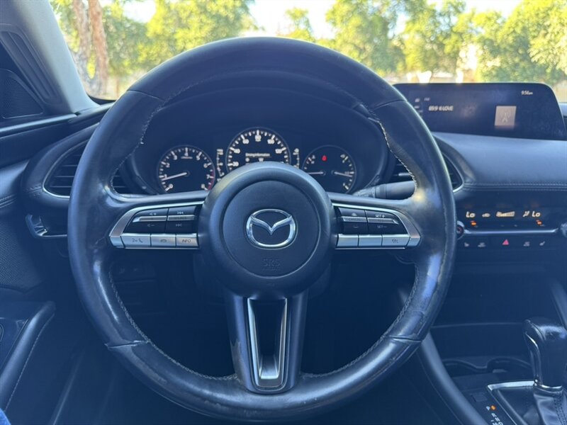 2019 Mazda Mazda3 Sedan Premium - Photo 19 - Mesa, AZ 85210