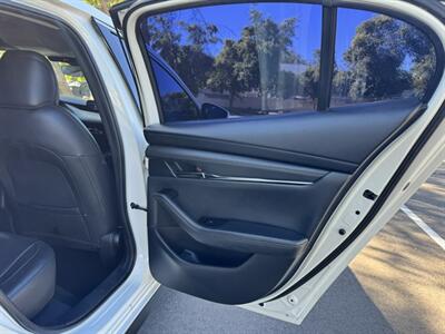 2019 Mazda Mazda3 Sedan Premium - Photo 15 - Mesa, AZ 85210