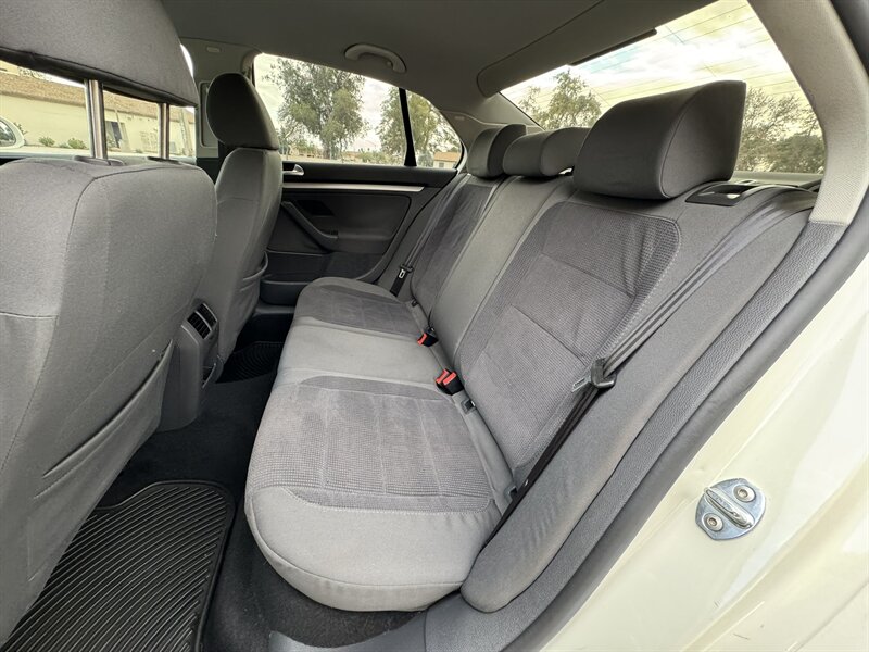 2008 Volkswagen Jetta S - Photo 15 - Mesa, AZ 85210