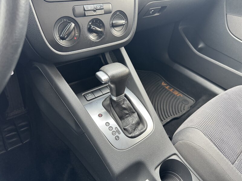 2008 Volkswagen Jetta S - Photo 21 - Mesa, AZ 85210